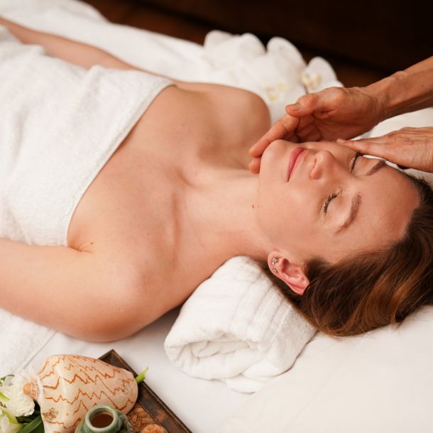 Массаж по зонам: головы, лица, спины, шеи, ног